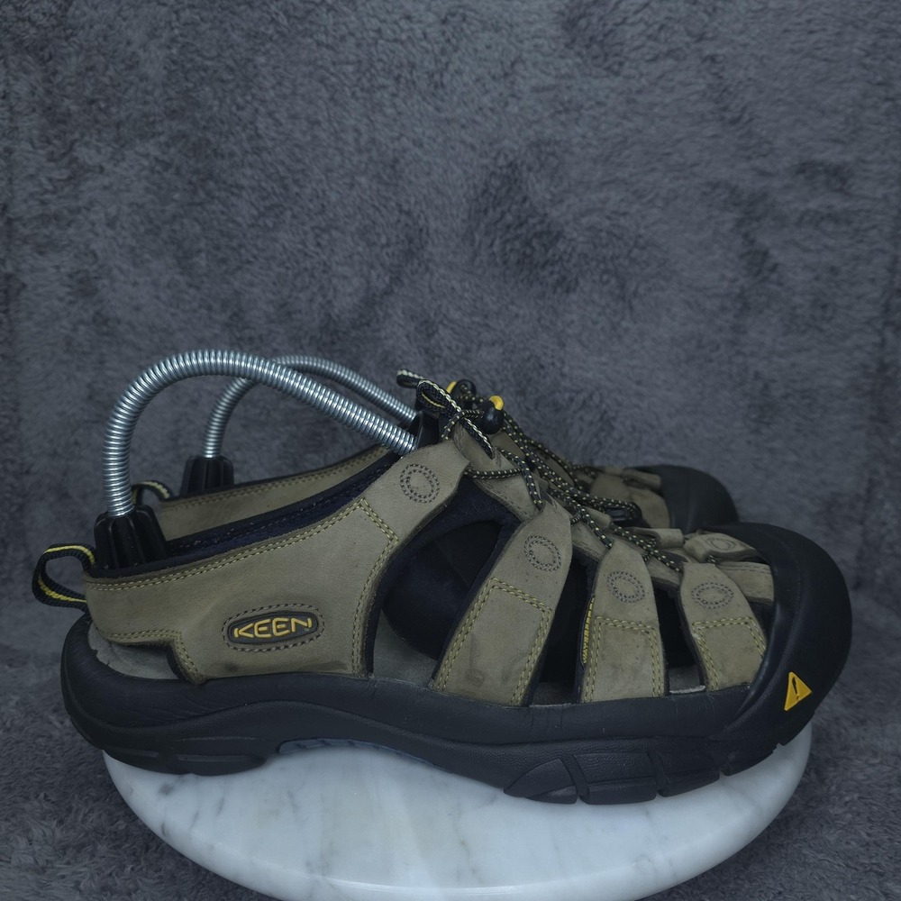 KEEN Newport Sandals Mens 11 Brown Leather Closed Toe Hiking Water Shoes